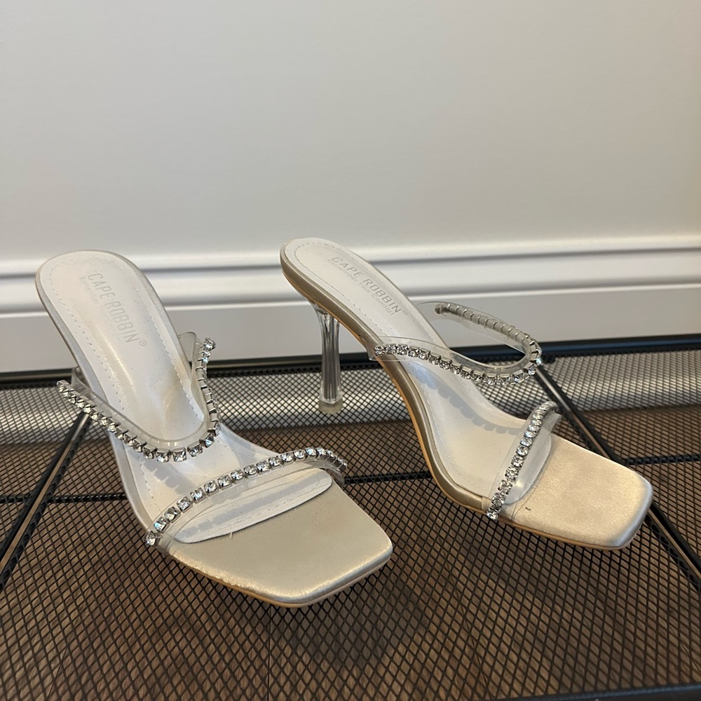 Elegant Cream Heeled Sandals